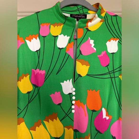 Bow Tie Marie Dress by Trashy Diva in Mod Tulips Size 20 - Picture 3 of 9